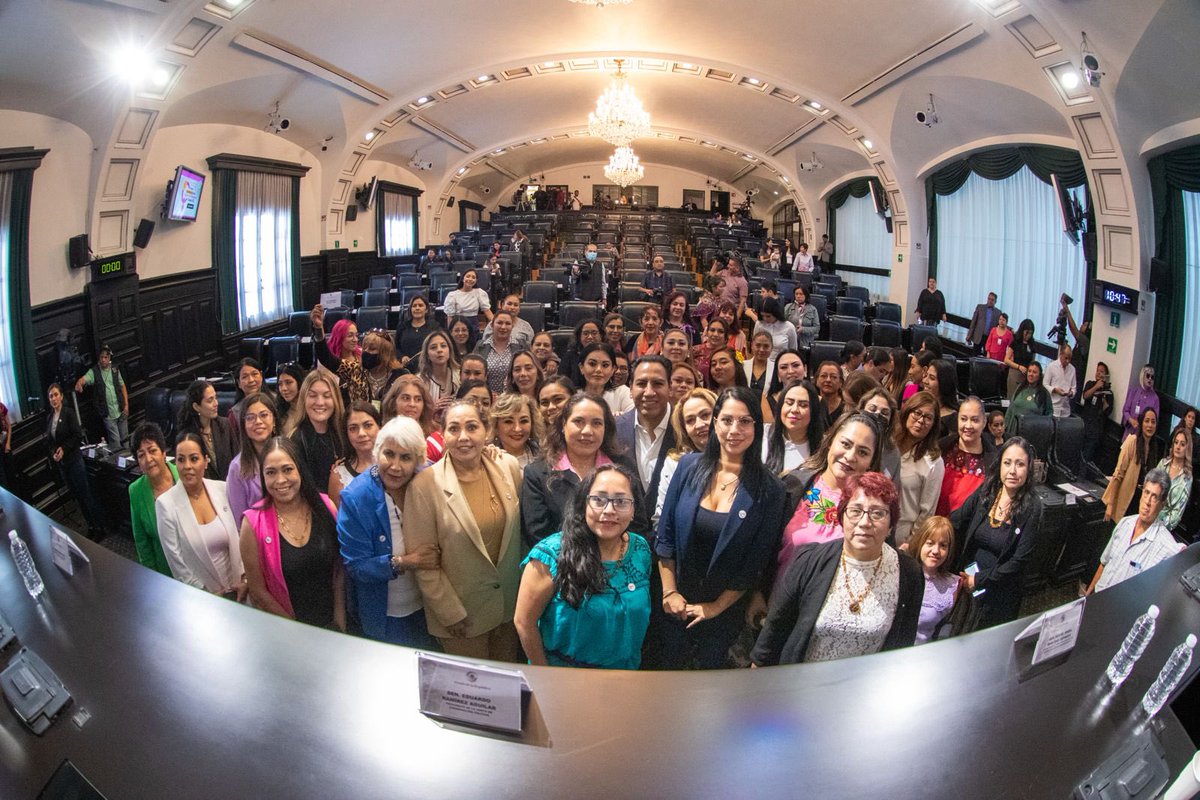 ramirezlalo_'s tweet photo. No se puede entender el desarrollo de ningún país sin la participación de las mujeres.
 
Es tiempo para las mujeres, en todos los niveles, esferas e instituciones públicas y privadas. 

Es un orgullo inaugurar el Primer Parlamento de las Mujeres Emprendedoras Chiapas 2023. https://t.co/SHTXSx14dZ