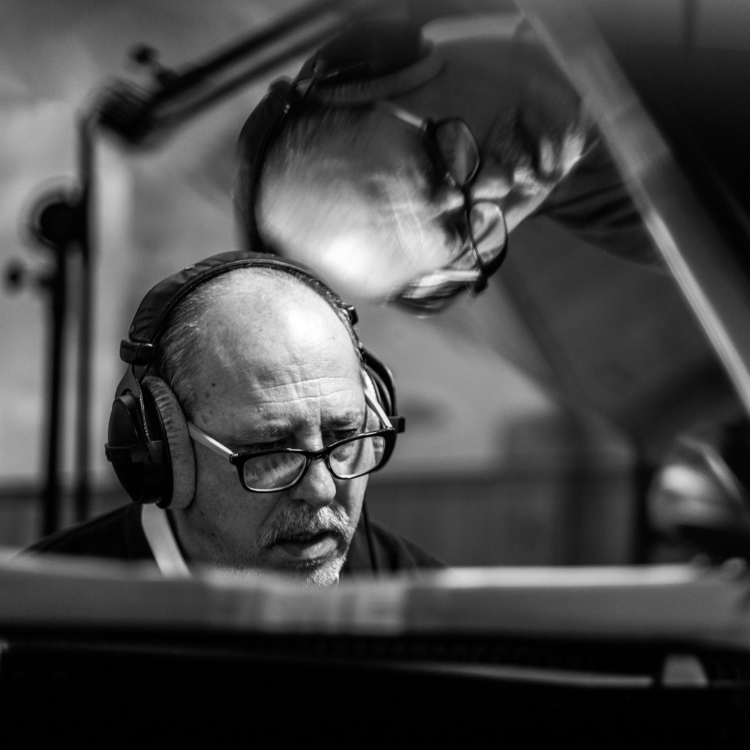 JazzyRecords's tweet photo. "Where do I start?" is the new Giovanna Magro single, accompanied by a formation that represents the excellence of contemporary Sicilian Jazz, that of the "seniors" and that of the new generation

Listen: https://t.co/ccP7TPaPC1

#JazzyRecords #vocaljazz #jazzmusic #JazzLovers https://t.co/XzWrLYlM1b