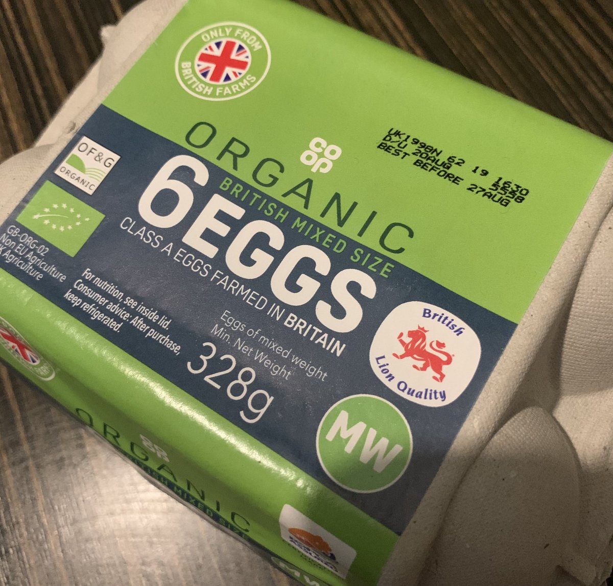 pineapple chunk tweet media