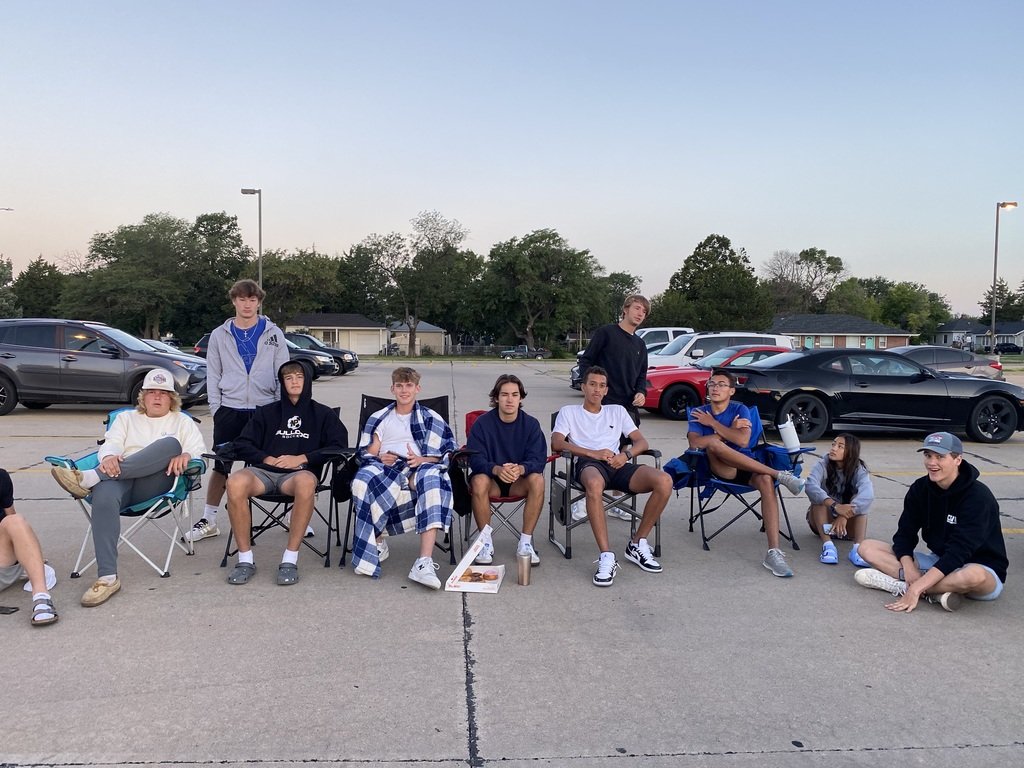 Here's some additional photos of the Senior class this morning during the Senior Sunrise!
#2024