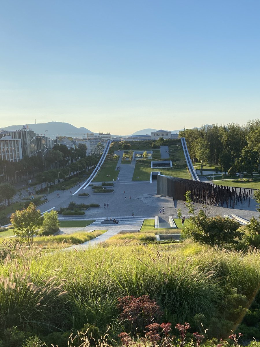 razwlins's tweet image. fotografcilar isinize bakin