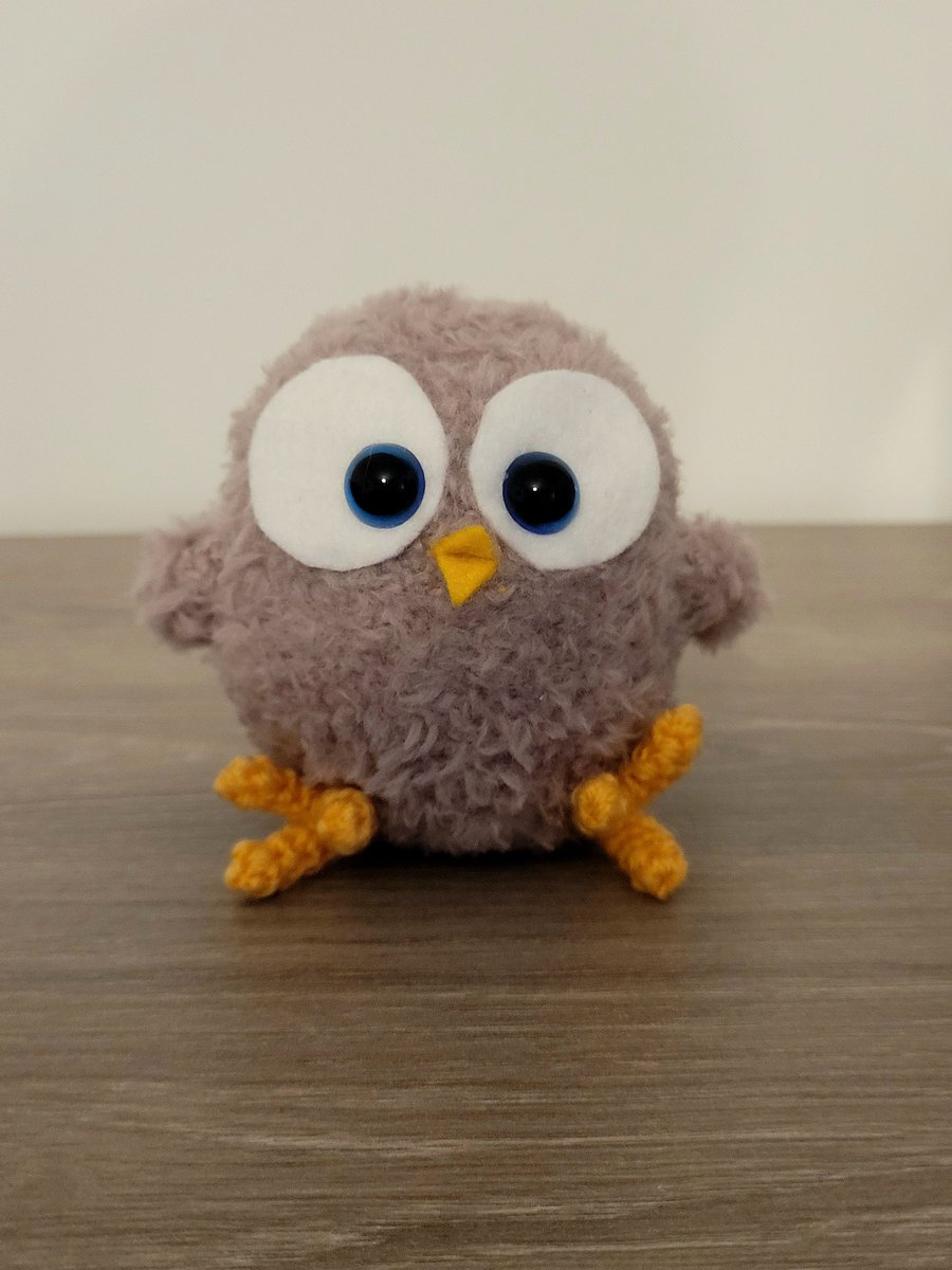 sticks_n_string's tweet photo. @shinypinkachu terrible picture because night and no light but... owlet. This is what I've been working on. Very soft and strokeable. https://t.co/JU4Gp3N7fb