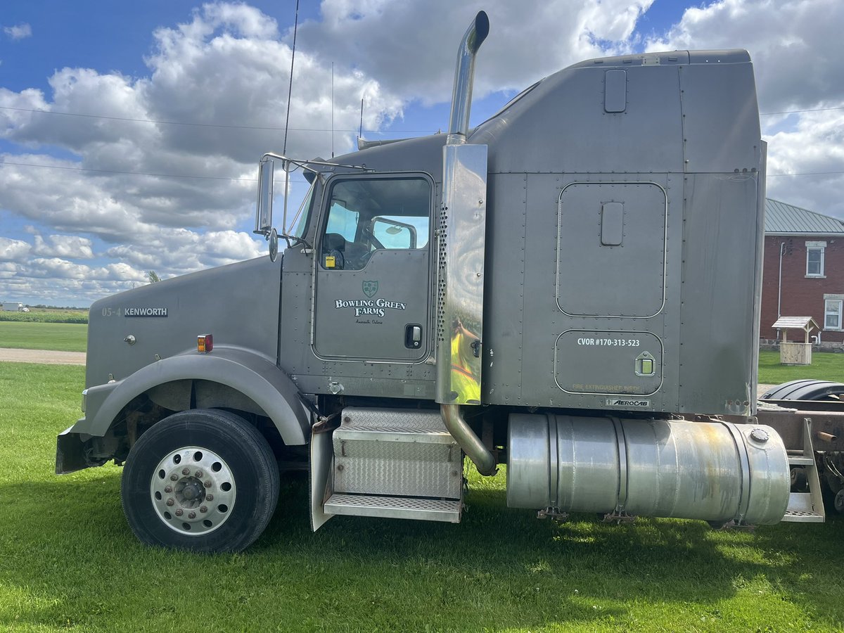 Kristopher tweet media