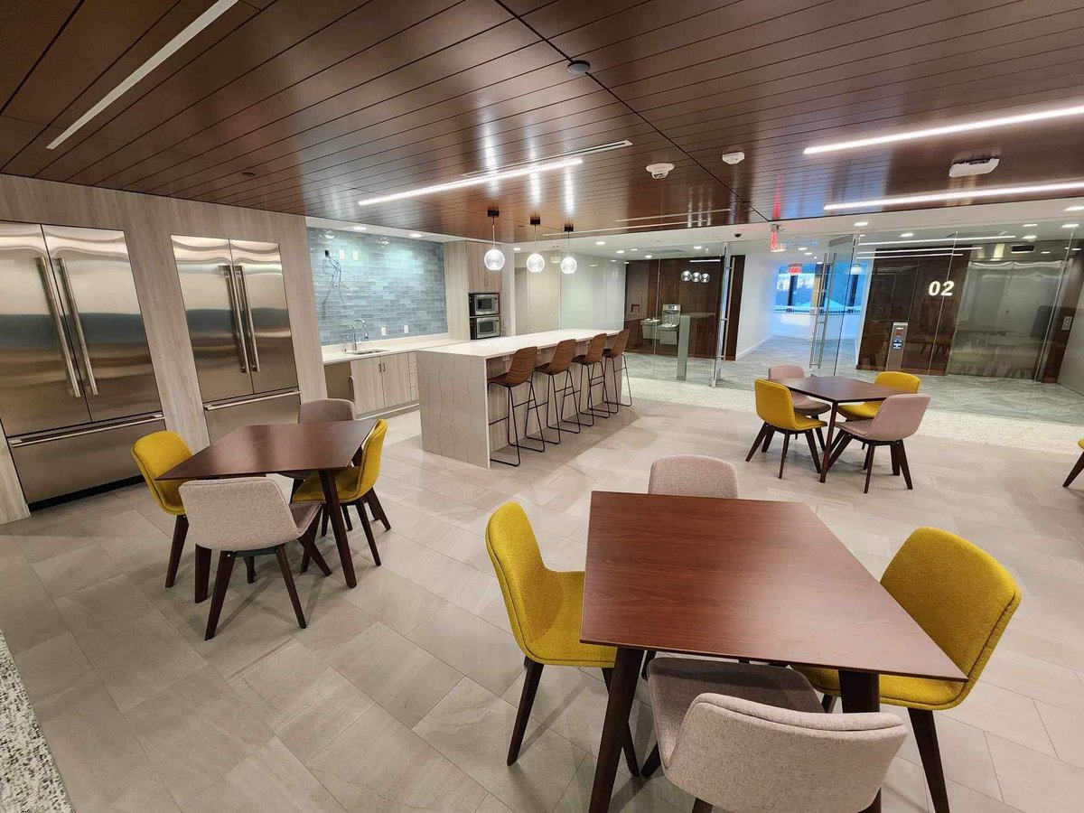 ScrantonCleaner's tweet image. 🌟 Business Owners and Managers, tired of dealing with cleaning hassles? ScrantonCleaners is here to take your worries away! 🧼✨

🧽 Office Cleaning
🪣 Janitorial Services
🪟 Window Cleaning
🧹 Floor Care
🧼 Sanitization &amp;amp; Disinfection

📩DM us now for a FREE personalized quote