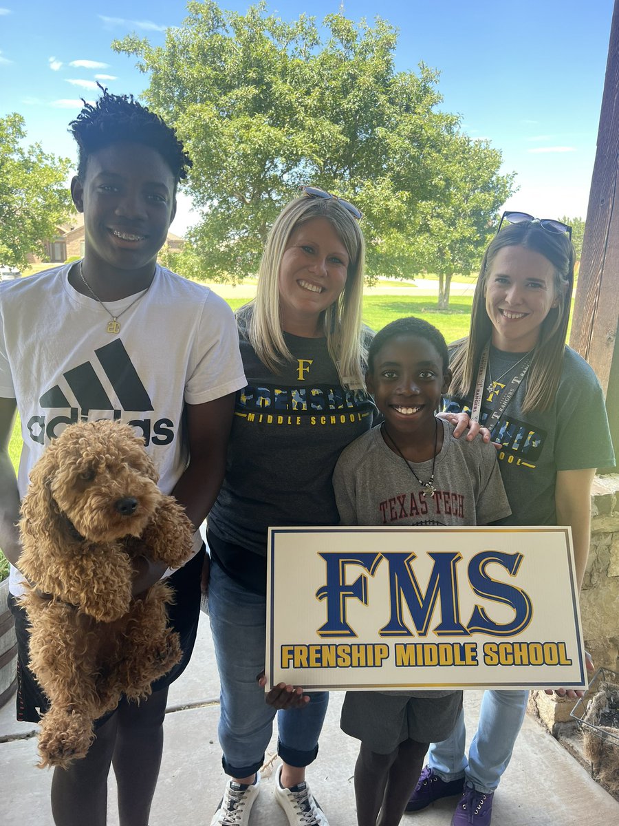 tiffrickman13's tweet photo. Welcome incoming 6th grader! #thefms @FrenshipMS https://t.co/II5YLEdwhR