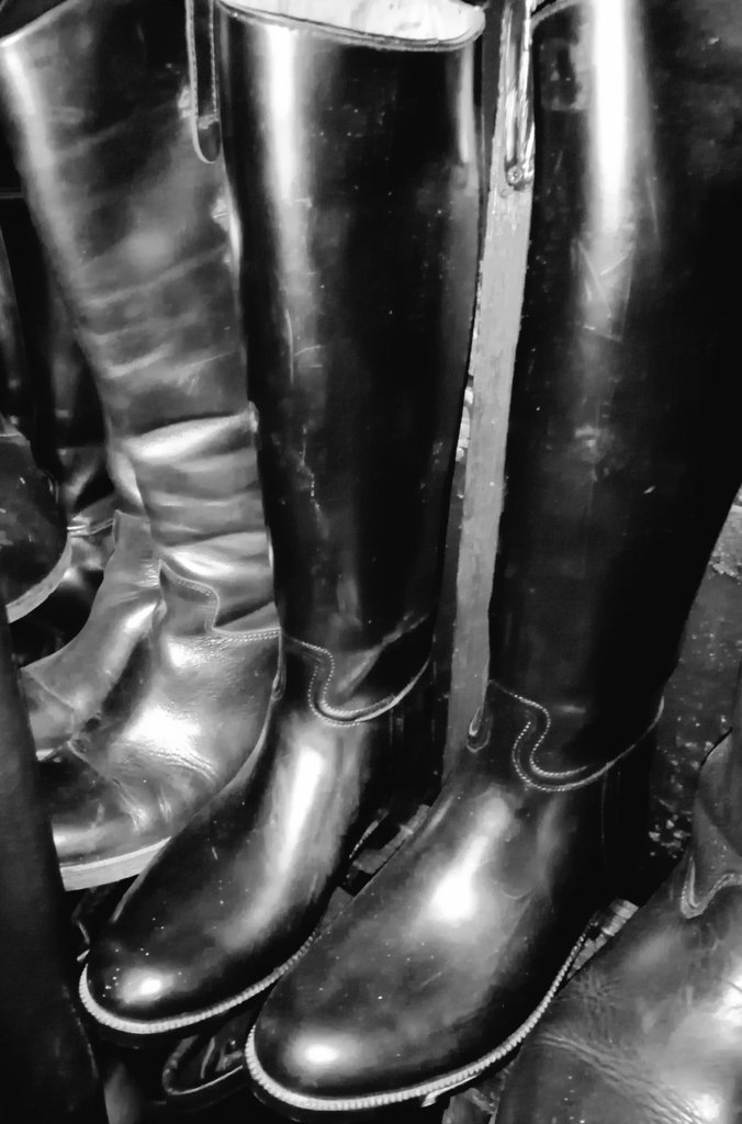 THE DUNGEON tweet media