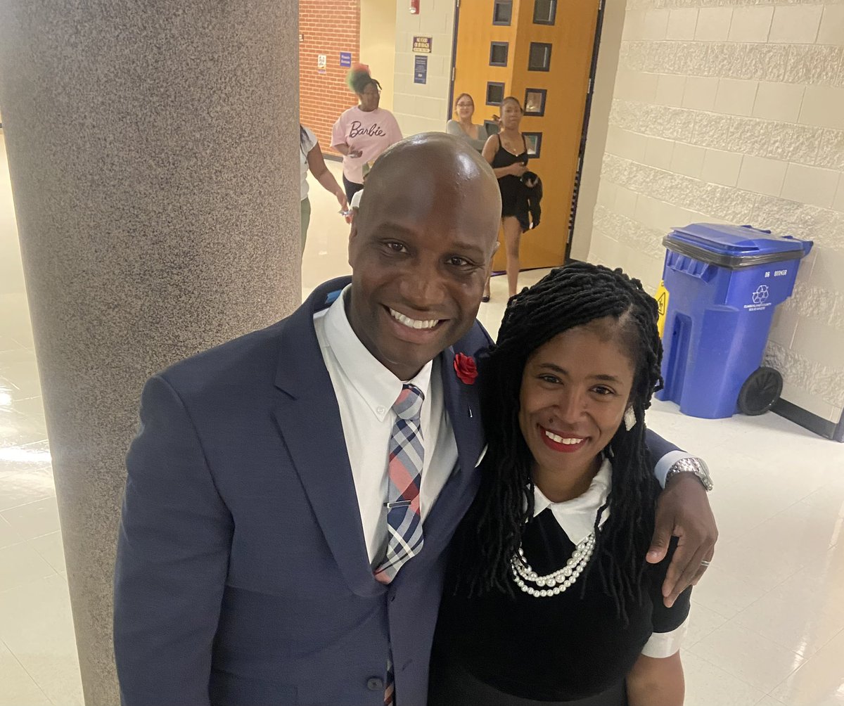 LaShandaCarver1's tweet photo. Proud moment to see @ATrueMentor365 give the commencement speech for CCS 2023 summer graduation. Such an awesome job! We were already like-family, but I now love having you on the team. I can’t wait to see what else you will do to mentor our students. #gr8Job https://t.co/JygM2cZ5rJ