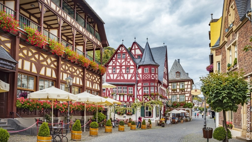 GermanyTravelJP's tweet photo. ラインラント＝プファルツ州にはBacharachやSaarburgといった知られざる美しい街がありますが、知られざる名物もあるんですよ。
ライン地方の黒パン、そして元首相ヘルムート・コールの大好物であったSaumagen。
国賓の際にも提供されたこの料理。どんな味か一度試してみたい!
#FeelGoodGermany https://t.co/C8zSzOoTkn