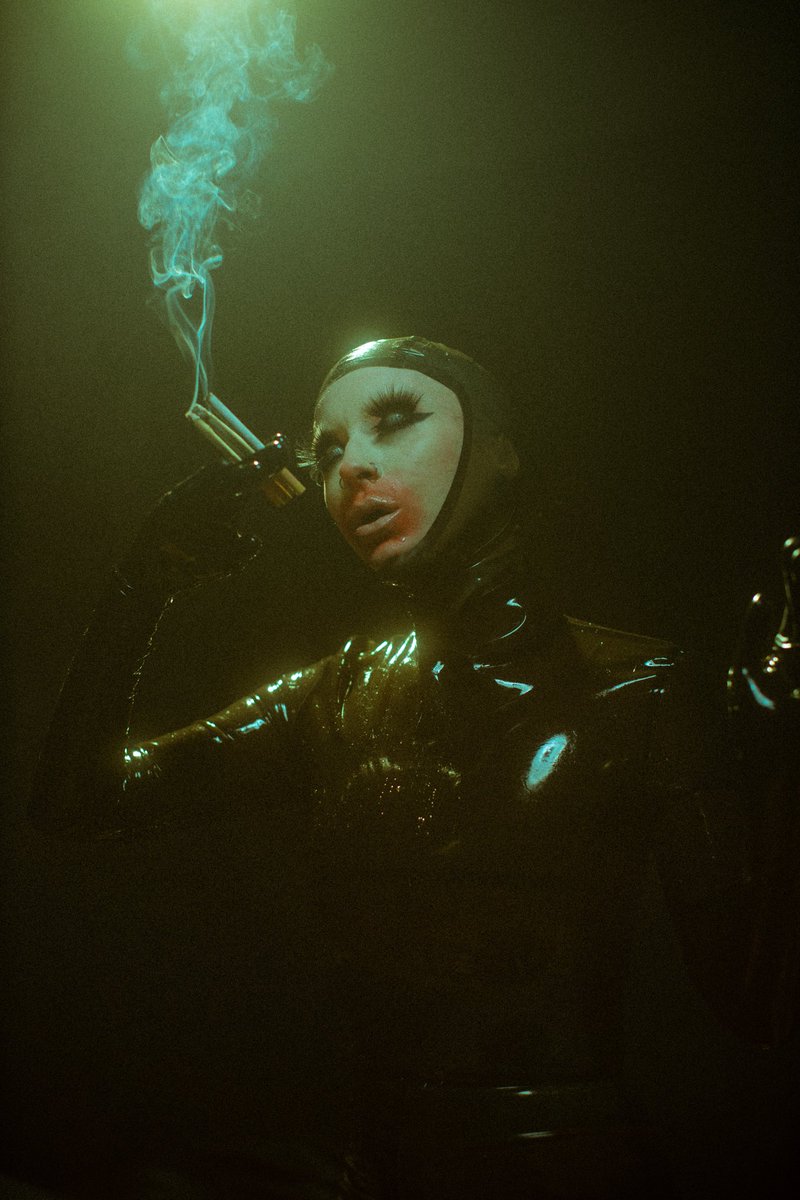 Finally a campaign to get the kids smoking again. 
—
@Rosecitymonster 
—
#photography #studioportraits #darkartist #latexsuit