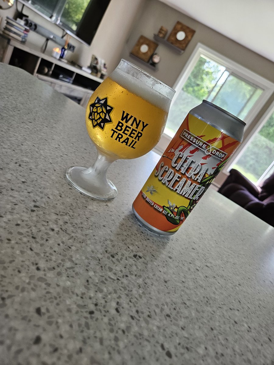 It's a beautiful Friday and we got some #bills football tomorrow! It's a great time of year! 🏈 #billsmafia @WNYBeerTrail <a href="/pressurebrewers/">PressureDropBrewing</a>