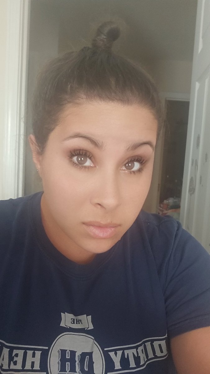 NaishaBoricua31's tweet photo. My daughter lost my keys. I'm livid. I gave them to her yesterday since she was in such a rush to get inside. This morning I went to look for them. Can't find them. My daughter came home, i asked her. She doesn't know. And acts like it's ok. It freaking not!
#madfaces https://t.co/4ONEPsEvbr