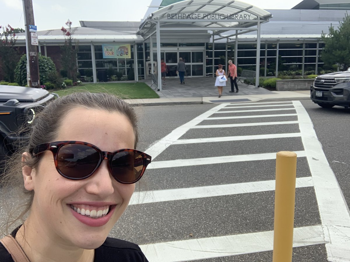 scotto_educator's tweet image. Started the day getting another stamp! Thank you @HHHCL ! Now, just finished a meeting with my favorite @bethpagelibrary ! #LibraryDay #libraries 💙📚💙