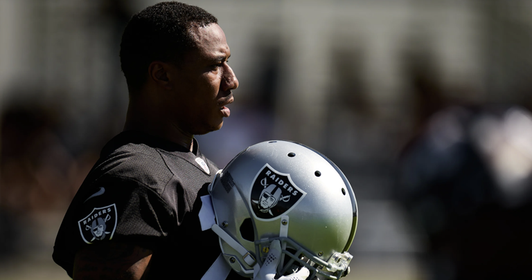 nflrums's tweet photo. Las Vegas Raiders Marcus Peters has had a day. 

Peters has INTERCEPTED  Brock Purdy twice. 

The Raider defense with 4 INTs https://t.co/MPXbhmtIAf