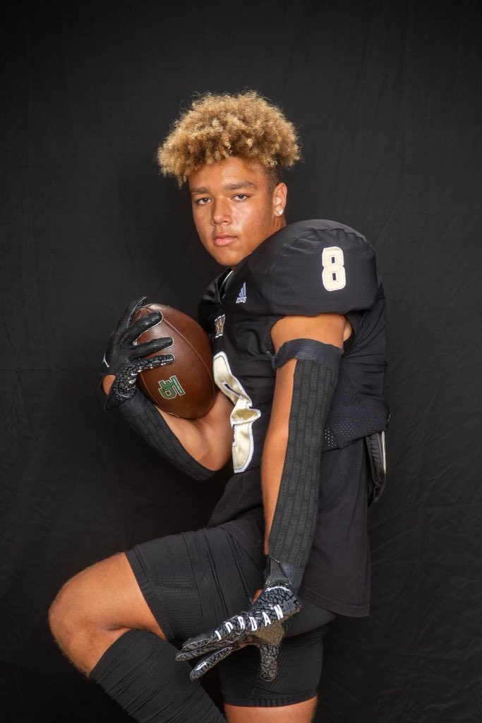 Returning starters LB Josh Radafshar, WR Nathan Simpson and 1000 yd rusher Amare Gomez #strongertogether