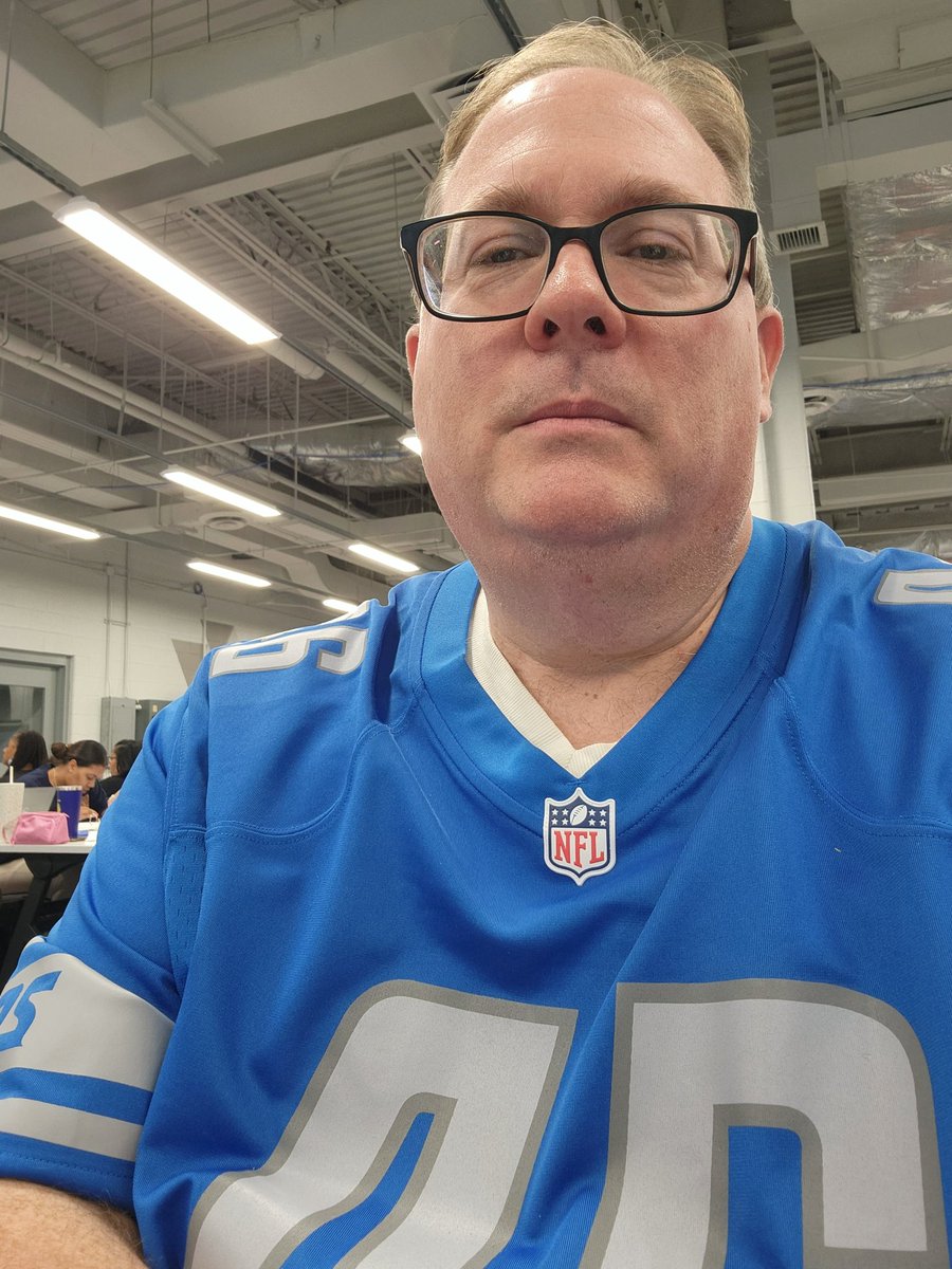 When it's "Wear Your 313 Gear" Day for your Assistant Principal meeting and it's also game day. #OnePride