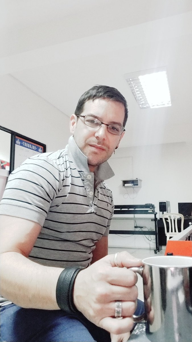 raulanciani's tweet photo. Coffe time https://t.co/uLaqMuM22O
