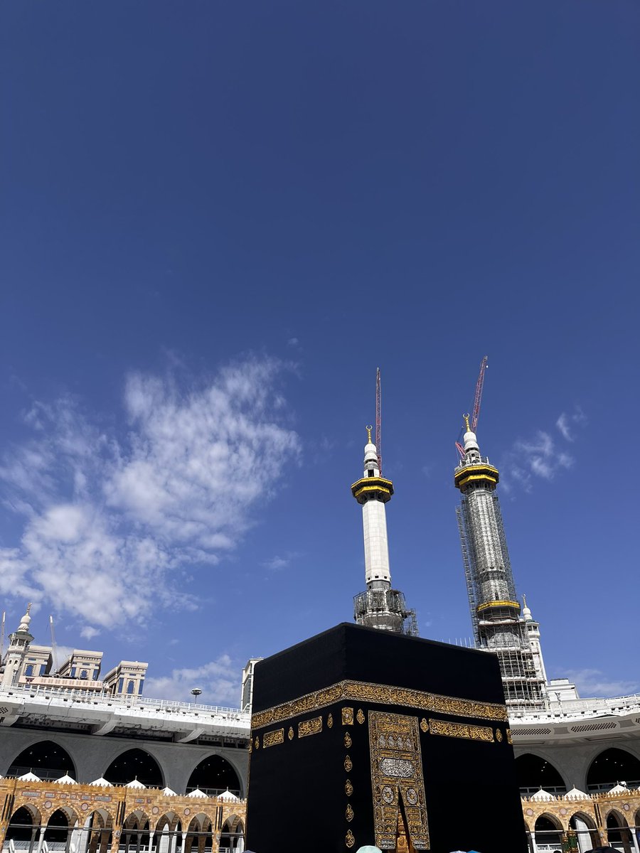 الحمدالله على تمام العمرة اللهم تقبل منا ولا تترك لنا دعاء الا وقد أجبته ولا ذنباً إلا غفرته🤲🏻🤍.
