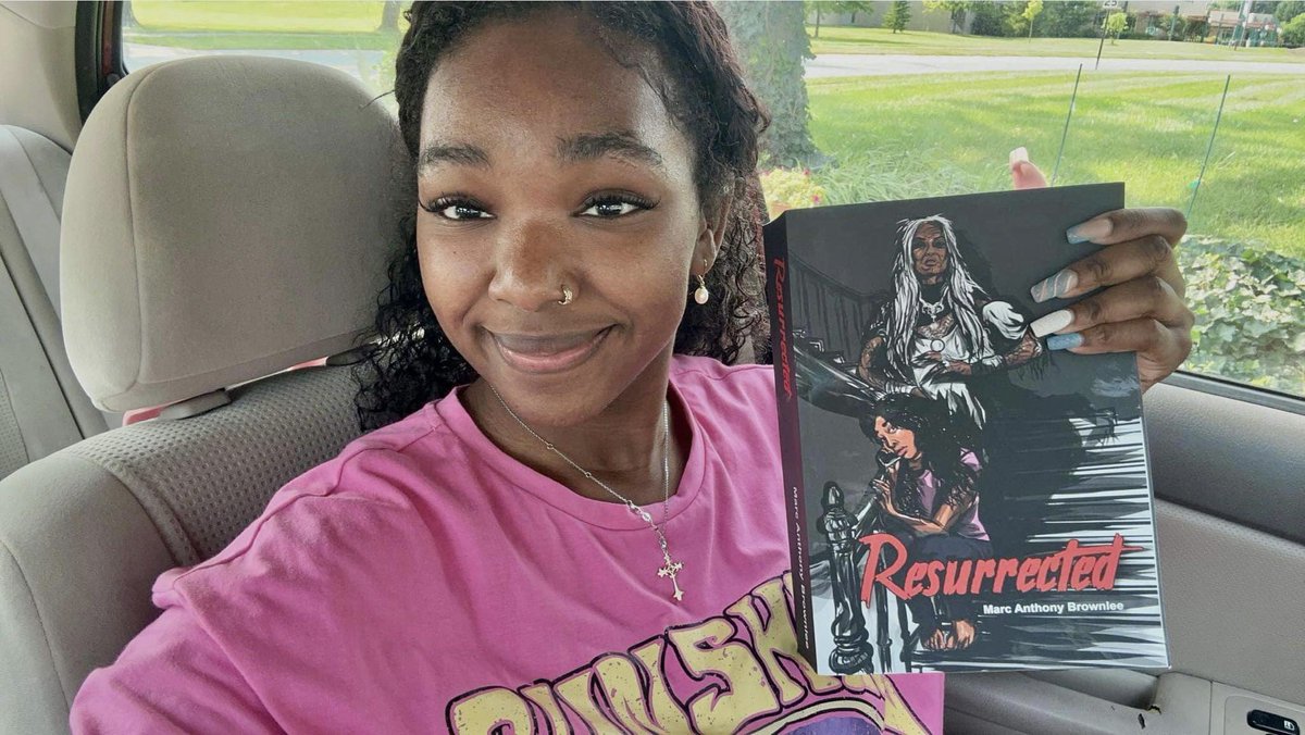 Thanks to Monique for picking up a copy of my supernatural horror story story “Resurrected”. Still celebrating #NationalBookLoversDay 
#WritingCommunity #AuthorsCommunity 

LINK to all my books in my BIO 📚