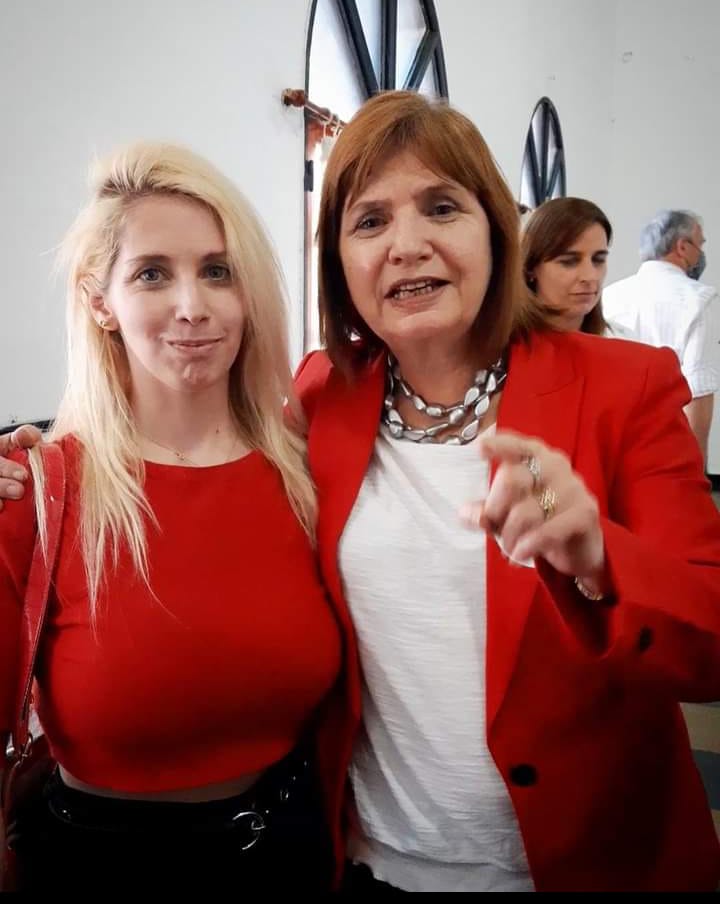 carajo_libertad's tweet photo. Confiaron LLA Córdoba a cualquier improvisado y ahora a 2 días les agarra la desesperación ? Eso pasa cuando no respetan la trayectoria provincial. La próxima elijan bien... y se fiscalizará bien... tienen infiltrados topos y panqueques, ni cuenta se dan. https://t.co/zqtPhppt5Y