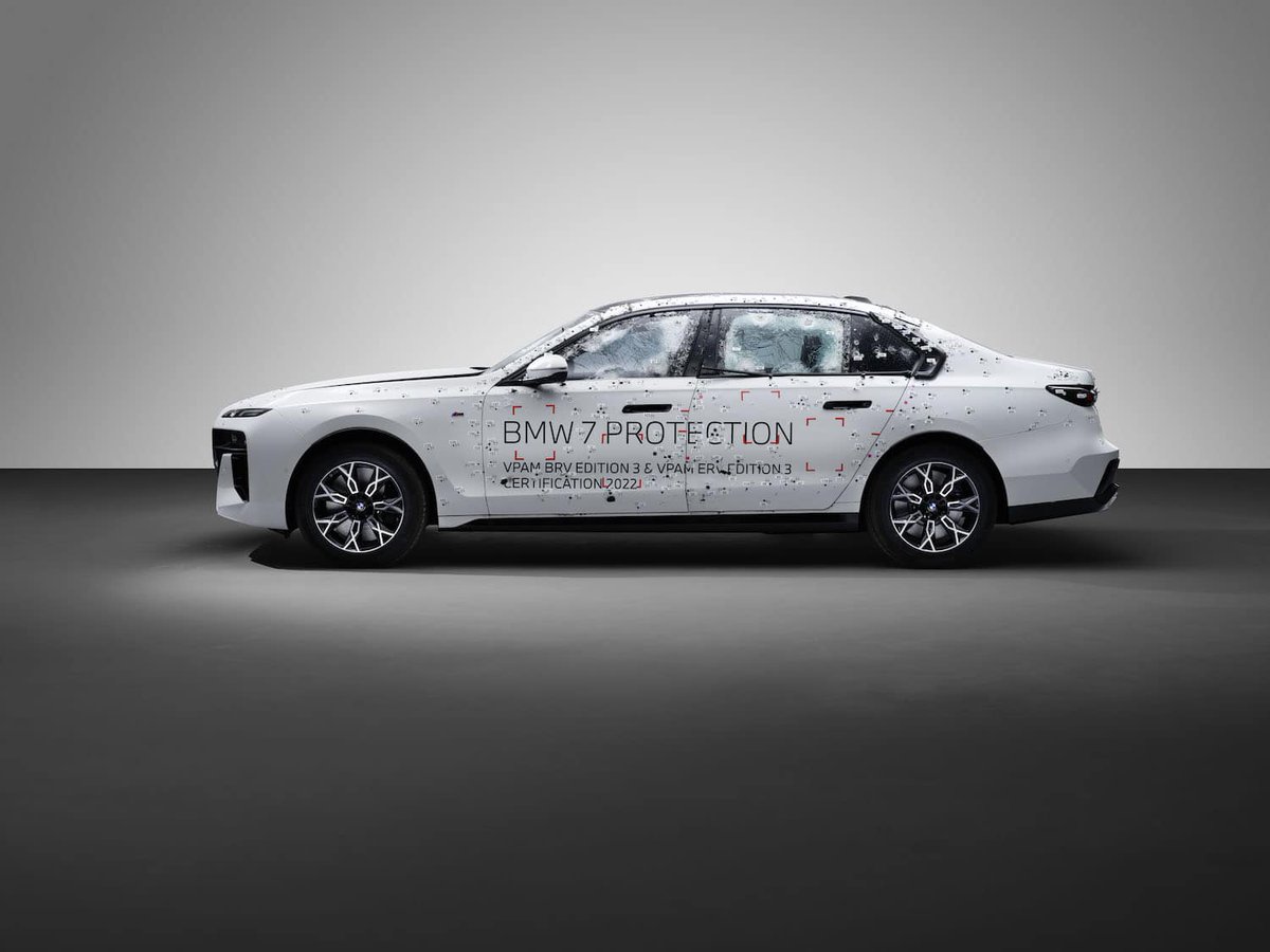 AutosMemoLira's tweet photo. BMW lanzó las versiones Protection de los nuevos Serie 7 a gasolina así como i7 eléctrico. Son vehículos blindados de fábrica con una protección de clase VR9.
https://t.co/AsFK9CzXAz
@BMWMex #BMWProtection #serie7 #BMWi7 #MemoLira https://t.co/vaRIdFUaB8