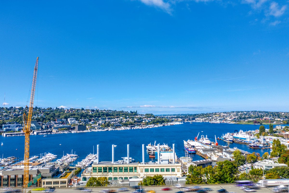 VREGroup's tweet photo. Project Update! Venture acquired this beautiful fourplex in Capitol Hill on Lakeview Boulevard in 2021, offering amazing views of South Lake Union &amp; Downtown Seattle from all four units. Currently listed on the market for $1,685,000. Contact us for more information. https://t.co/2i5btR8g0c