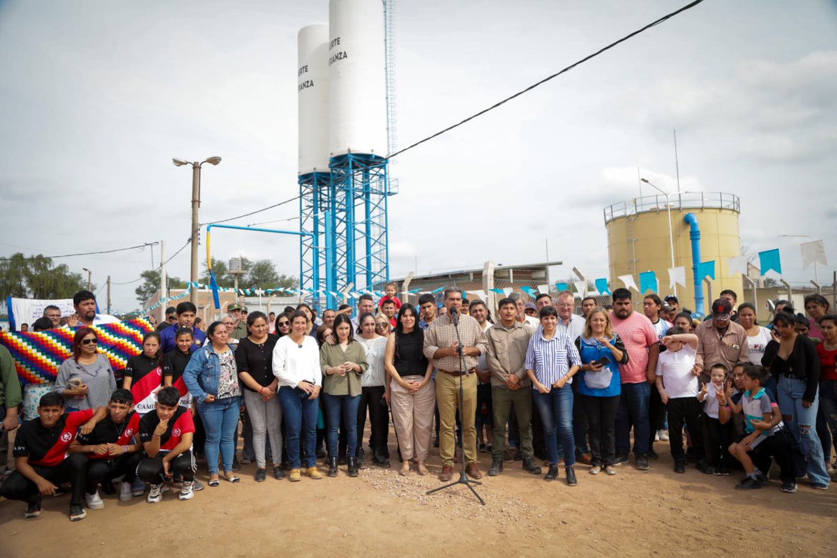 jmcapitanich's tweet photo. En Fuerte Esperanza inauguramos la extraordinaria obra del acueducto para la distribución de agua potable, que significa un gran progreso y la garantía de un derecho esencial para toda la región. https://t.co/un0MESdSza