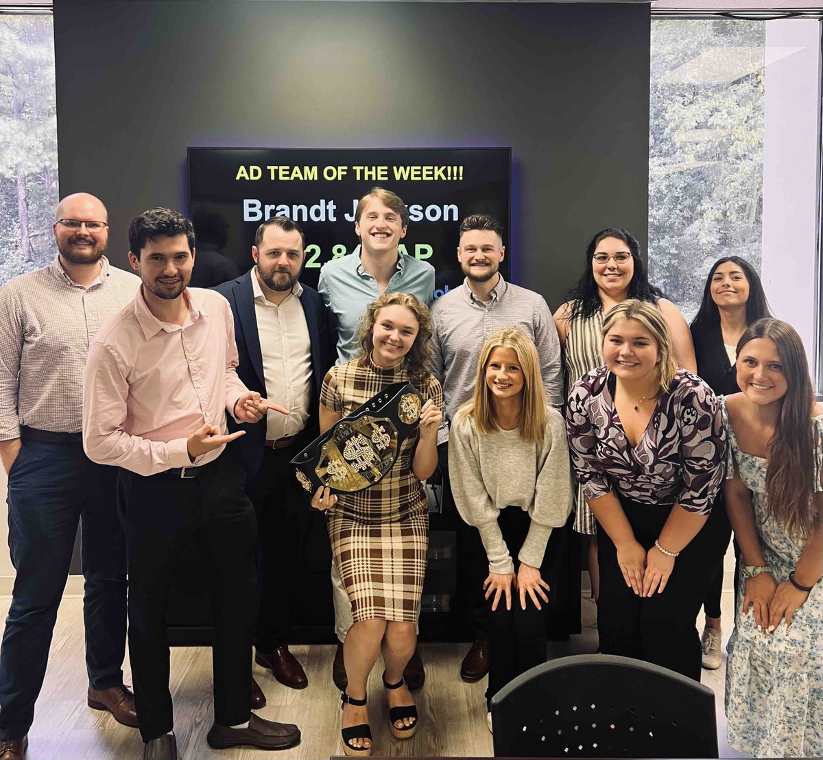 jonesmitchellgl's tweet photo. 👏BIG CONGRATS 👏to this weeks SA &amp; AD team of the week in our Birmingham, AL office!! #HardWorkPaysOff #jonesmitchellgl #GlobeLifeLifeStyle #DevelopingLeaders https://t.co/fljoHV7Bad