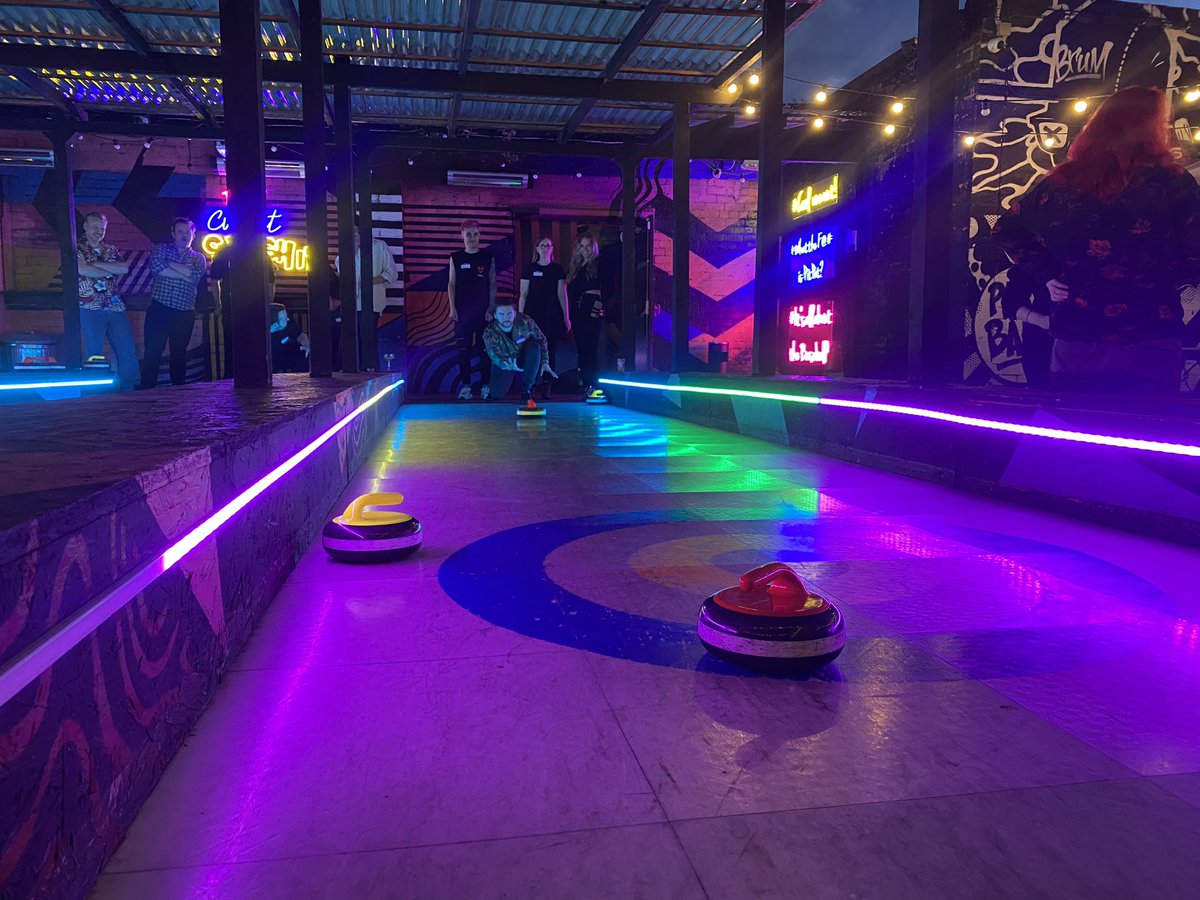 FlixInteractive's tweet image. Today was summer party day for Flix Interactive! The team descended en masse on our party venue for games, batting cages, curling, and plenty of wholesome summer vibes. High fives to all!
