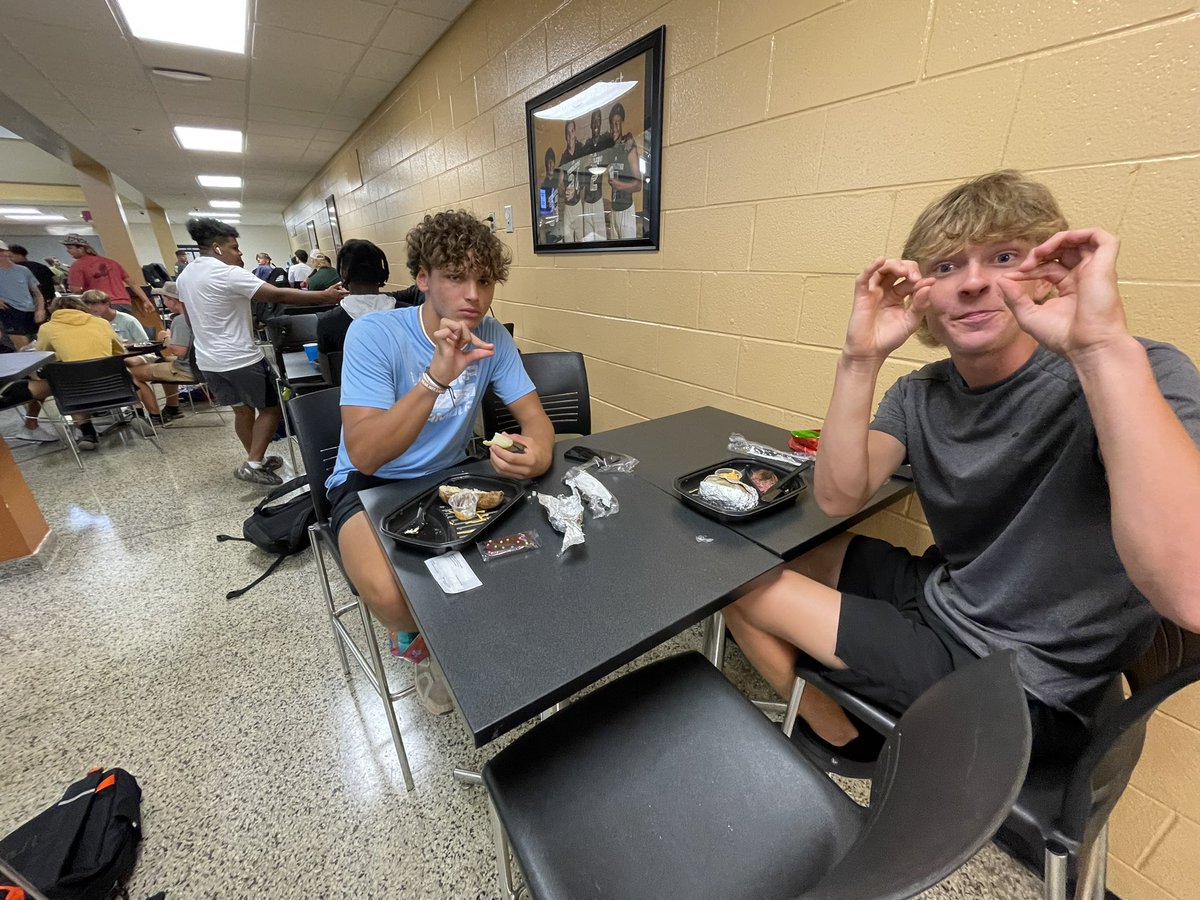 PendletonDogsFB tweet media