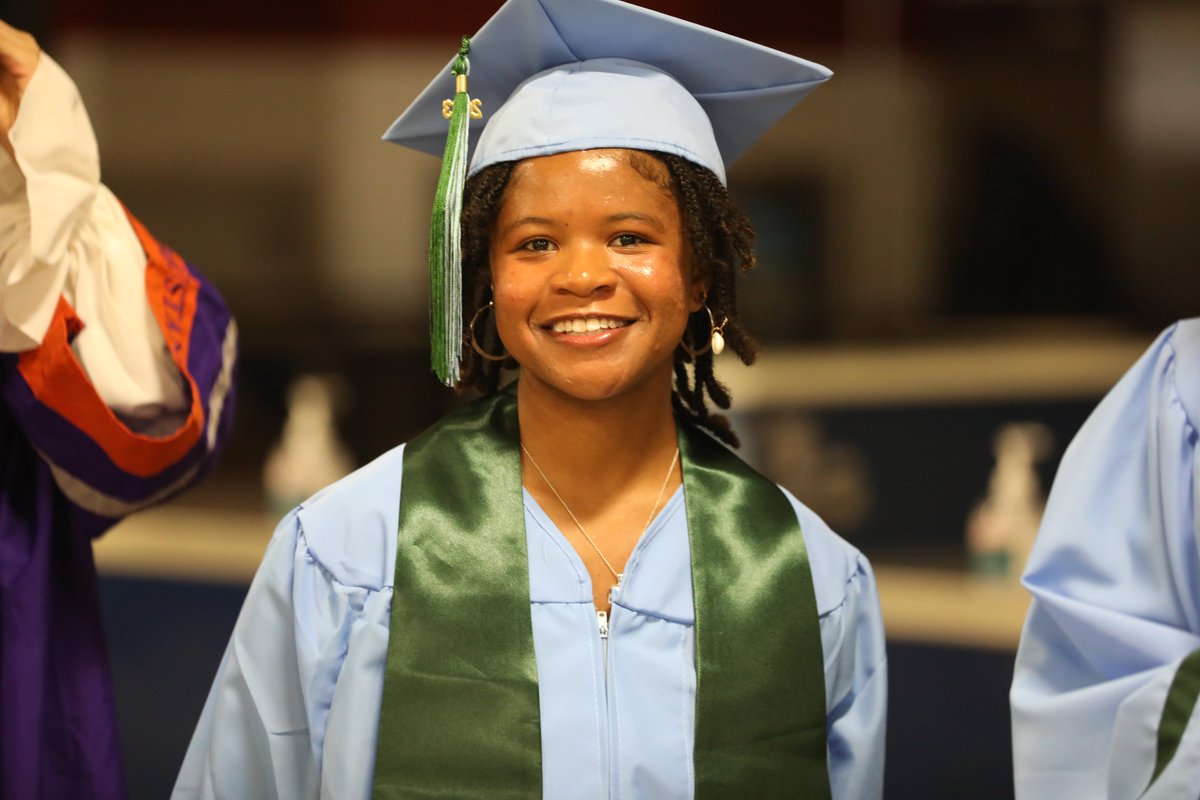 HanoverSchools's tweet photo. CONGRATULATIONS NEWEST GRADUATES! We held our summer commencement for the Class of 2023 last night, celebrating graduates from all four of our high schools! It was a wonderful evening to celebrate with family and friends. Best of luck, Class of 2023!
#HanoverGraduates https://t.co/MxJAwAK4YR