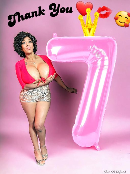 It's my 7th anniversary on Instagram 🥳🎂🎁!! I want to thank everyone that has supported me and inspired<a href="/tag/imcaramelnotchocolate"class="tags"><span>#imcaramelnotchocolate</span></a>