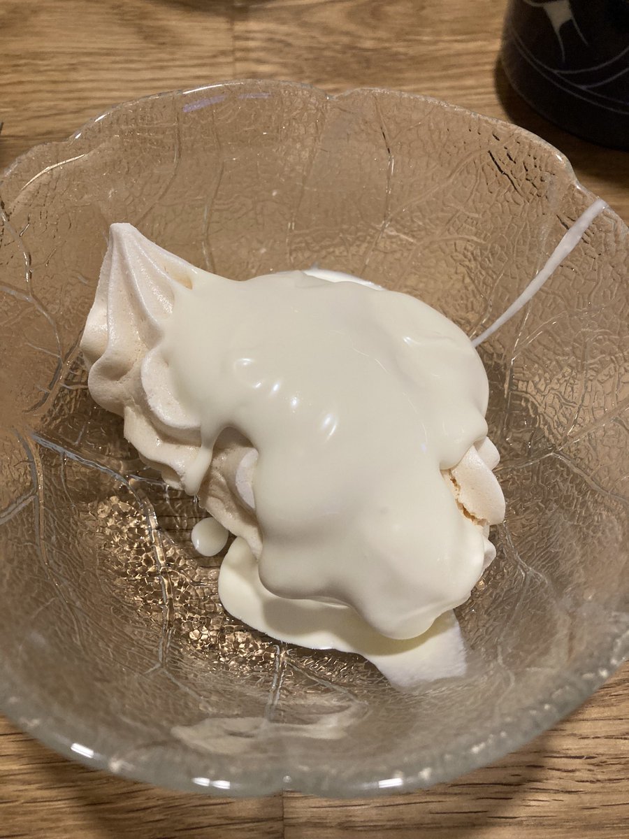 nekopath221's tweet photo. やはりコレ、されどコレ😚💕
🐮からできてるけど食べると🐷になるコレ
ちなみにパッケージも可愛くて好き💕 https://t.co/xSek1yzlaj
