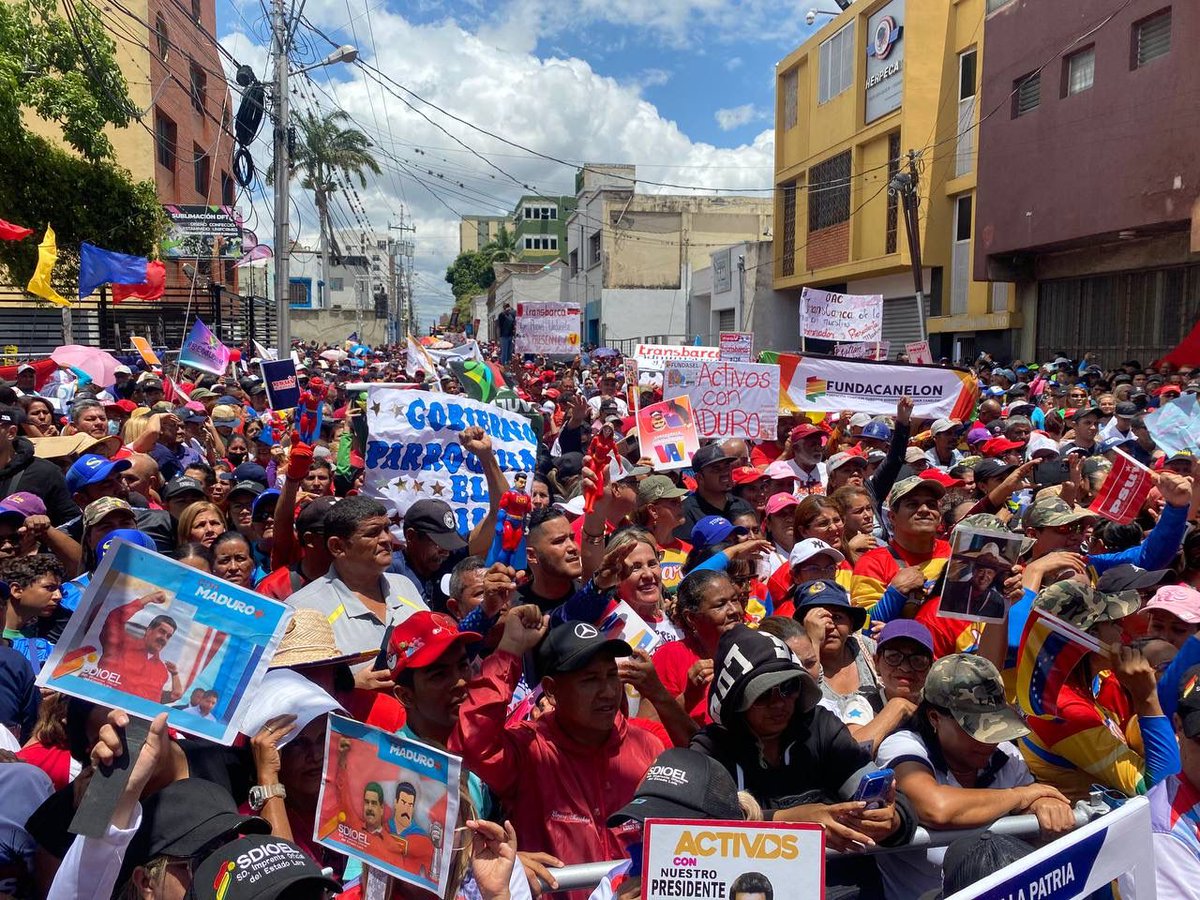 ¡Ah mundo, Barquisimeto! Los trabajadores y trabajadoras del municipio Iribarren del estado Lara, salieron a las calles para defender la Patria nueva, de Paz, crecimiento e igualdad social. ¡Confío que venceremos con ustedes mujeres y hombres leales!