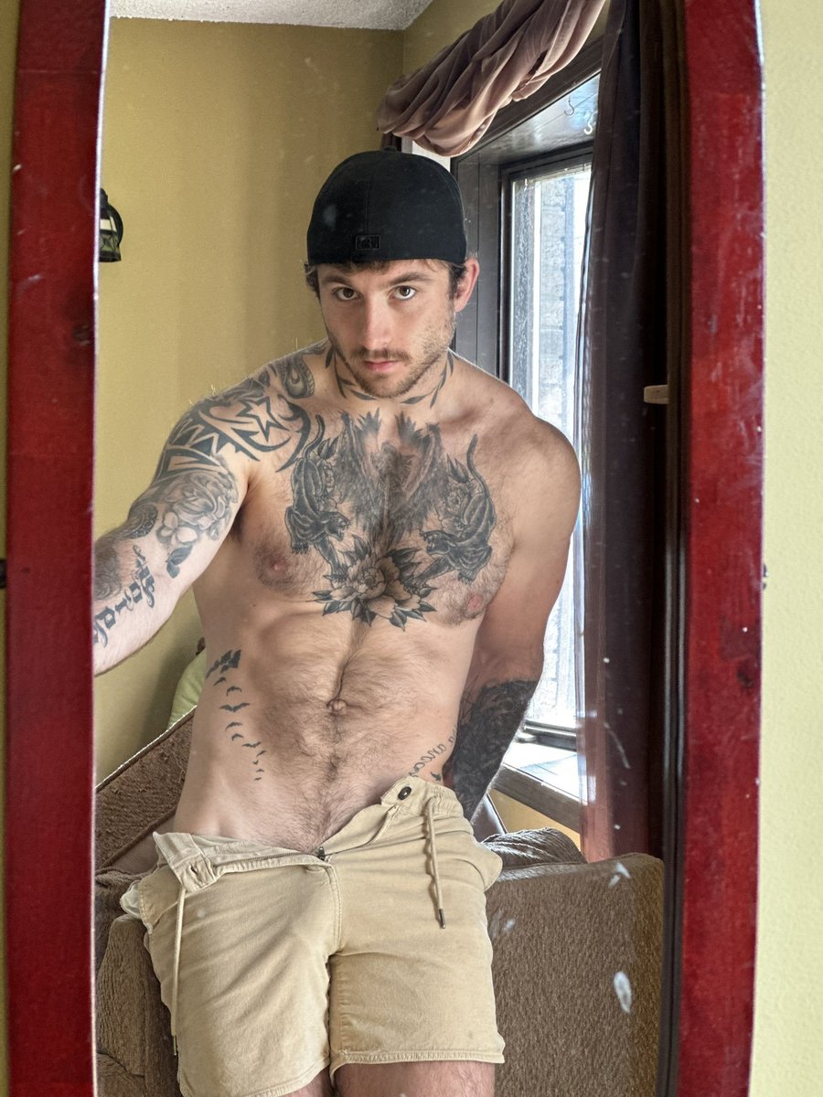 jotografías* (NSFW) tweet media