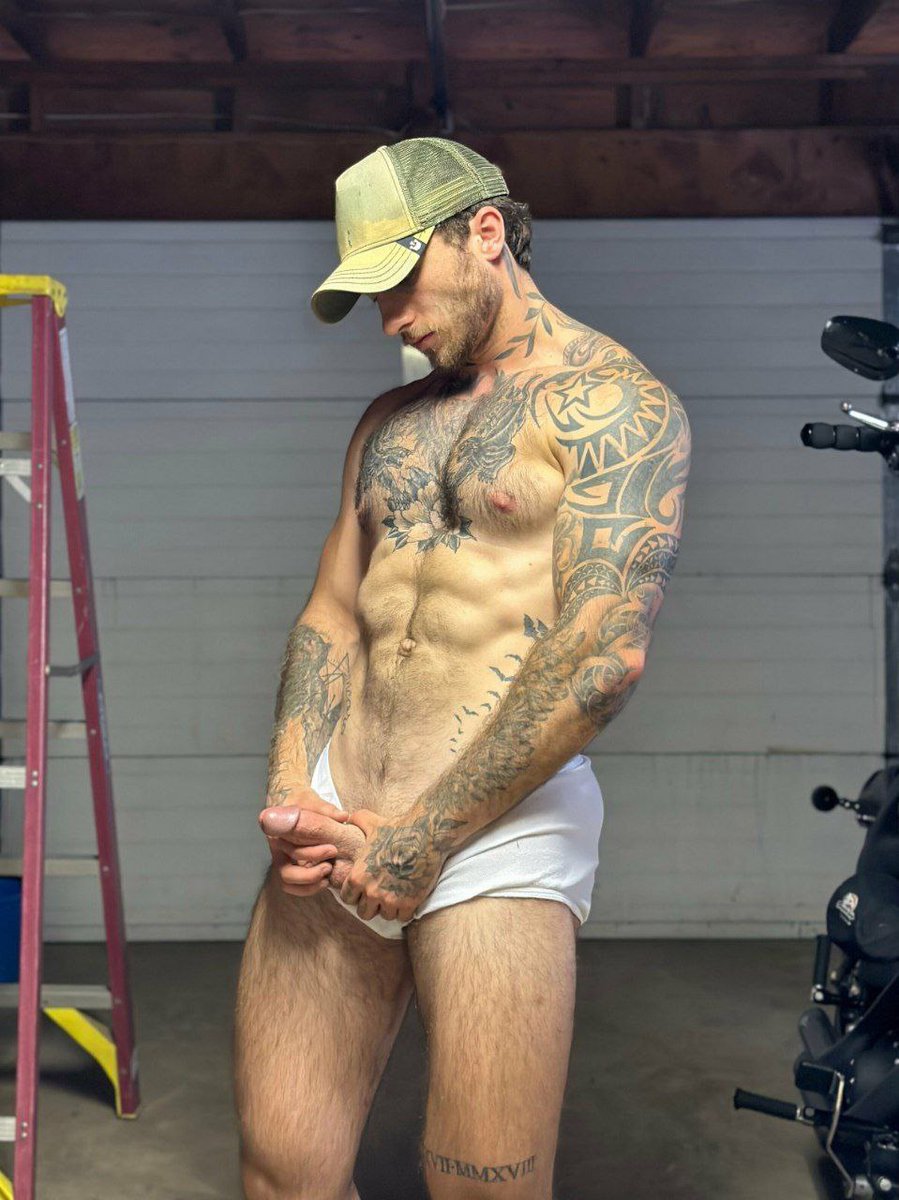 jotografías* (NSFW) tweet media