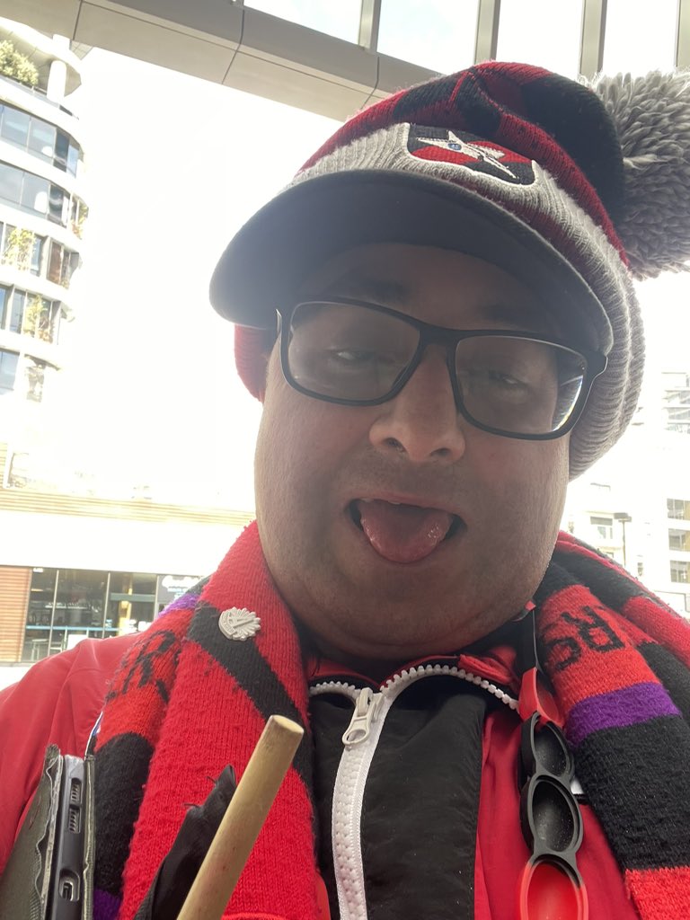 bomber0504's tweet photo. WE ARE ESSENDON WE ARE ESSENDON WE ARE ESSENDON WE ARE ESSENDON WE ARE ESSENDON GO MIGHTY ESSENDON BOMBERS #WEAREESSENDON #REDANDBLACKPRIDE #DONTHESASH #FLYUP #GOMIGHTYESSENDONBOMBERS #GODONS      #TOGETHERWESTRIVE #UNITED BY THE SASH #FUTUREISNOW 
🔴⚫️🚩🏴❤️🖤 https://t.co/wXPc3CmCm9