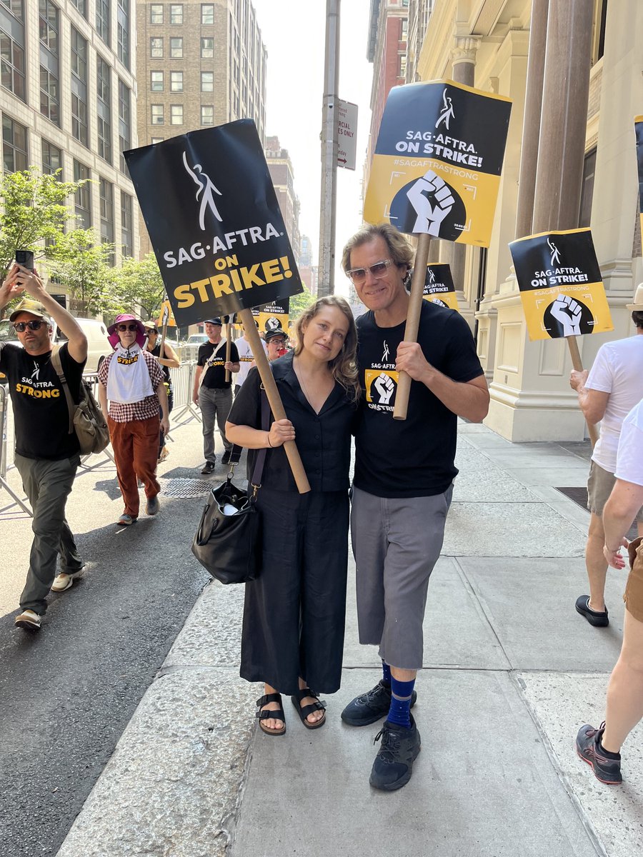sagaftra's tweet photo. Thank you to everyone who joined the #SAGAFTRAstrike picket lines in NY today! Your #SAGAFTRAstrong solidarity inspires us 💛

#sagaftramembers, rest up this weekend, and we'll see you back on the picket lines next week ✊ https://t.co/VDXRITRtDc