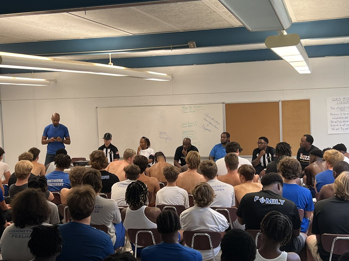 WFHS_FB's tweet photo. A big #WestFel thanks to the #LHSAA officials who came out today and met with our team. These men and women play an integral role in maintaining the safety, sportsmanship, and integrity of the game! Happy to have them educate our players and staff! https://t.co/OWsm7gV2SL