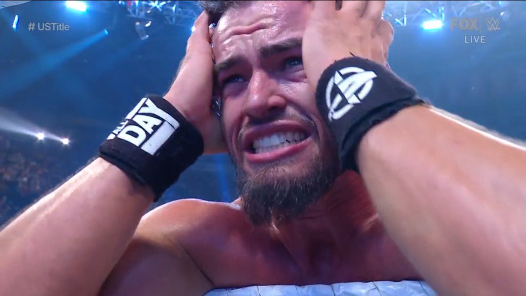 SKWrestling_'s tweet image. Was Rey Mysterio the right choice to dethrone Theory? 🤔
#SmackDown #WWE