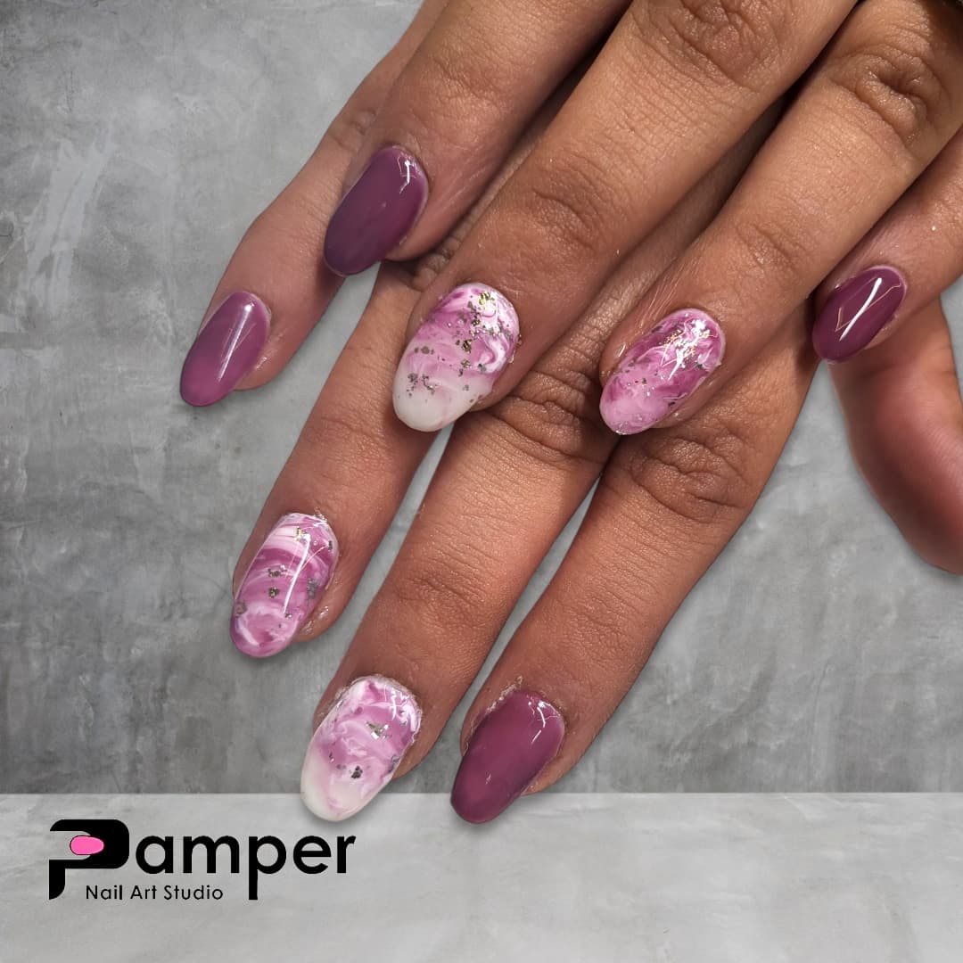 #nails #photooftheday #nailsofinstagram #photo #nail #nailart #pic #naildesign #professional #nailpolish #pampernailartstudio #nailsart #instafashion #nailstagram #instalike #instagram #india #vadodara #indianwedding #love #like 
Artist-Roshni Patel
Salon-Pamper Nail Art Studio