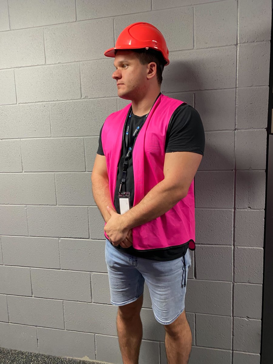 kick's tweet photo. we are taking serious measures to build the best product possible

Eddie is on the job 🔨 https://t.co/UidAQ91ox7