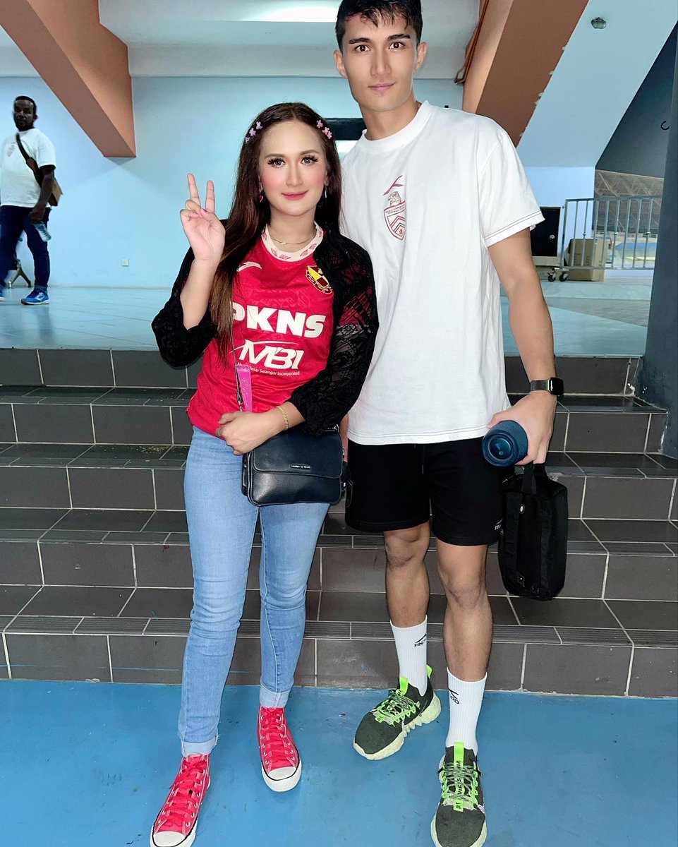 nursyuhada_7's tweet image. With Kevin Ray Mendoza 🥰🥰

#KualaLumpurCityFC #klcityfc #klcity #kualalumpursampaimati #kualalumpur #ligasuper2023