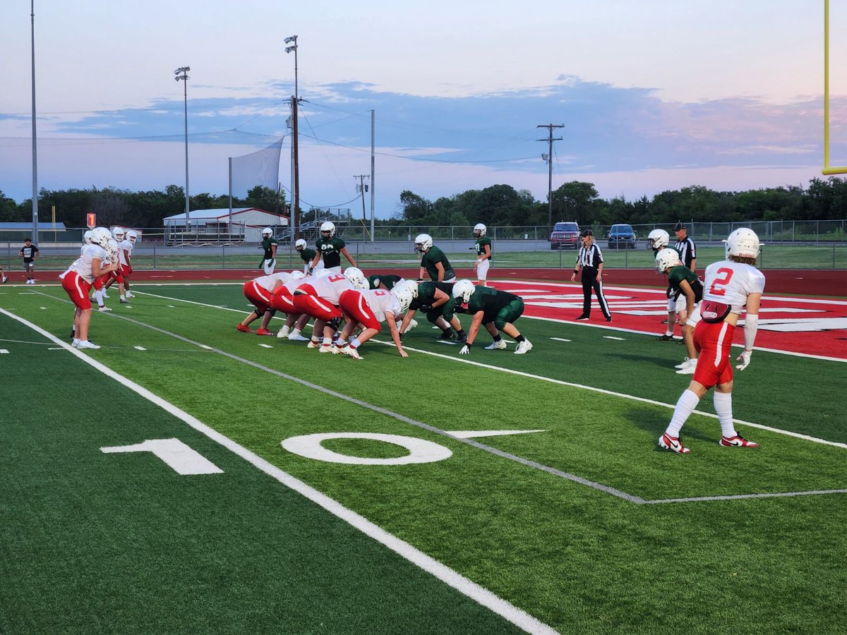 PottsboroHoops's tweet photo. Excited to see the Pottsboro Cardinals in action under the Friday Night Lights. https://t.co/RJ6XsJUsVo