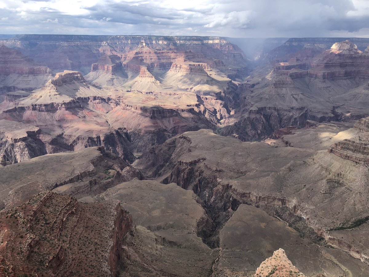 heyzeusssssss's tweet image. keeping it grand ⛰️