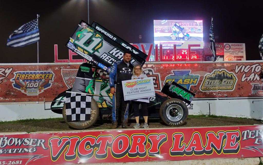SprintCarNews's tweet photo. Carl Bowser ends a long drought @Lernerville Speedway and picks up the win! https://t.co/59jcIXEKul