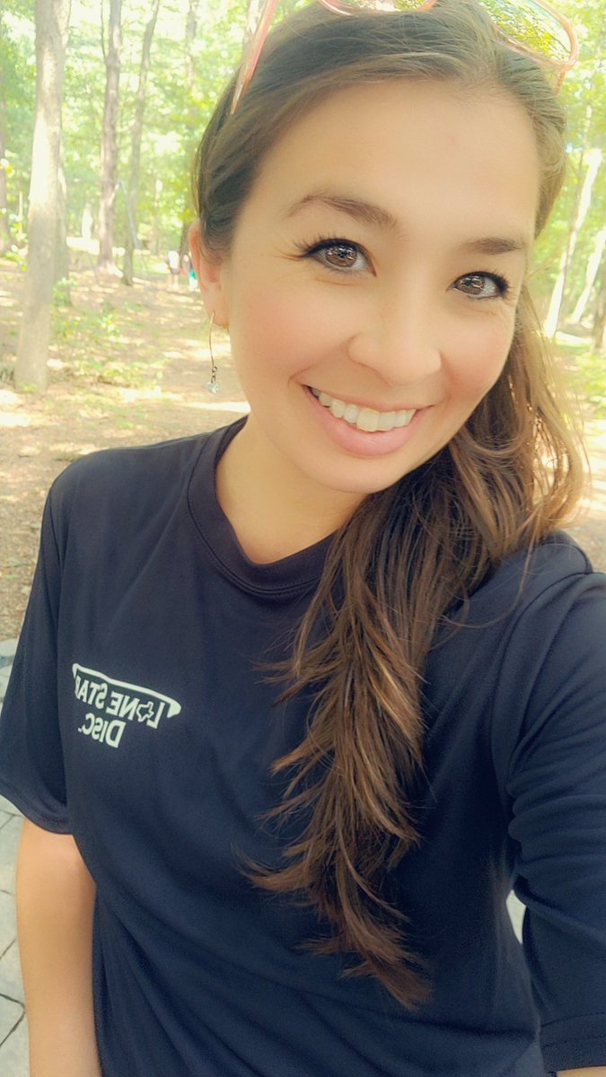 Jleedesign16's tweet photo. It was a @LoneStarDisc kind of day. #discgolf #discgolfgirl #teamlsd #newdiscs https://t.co/3fiwduzYfz