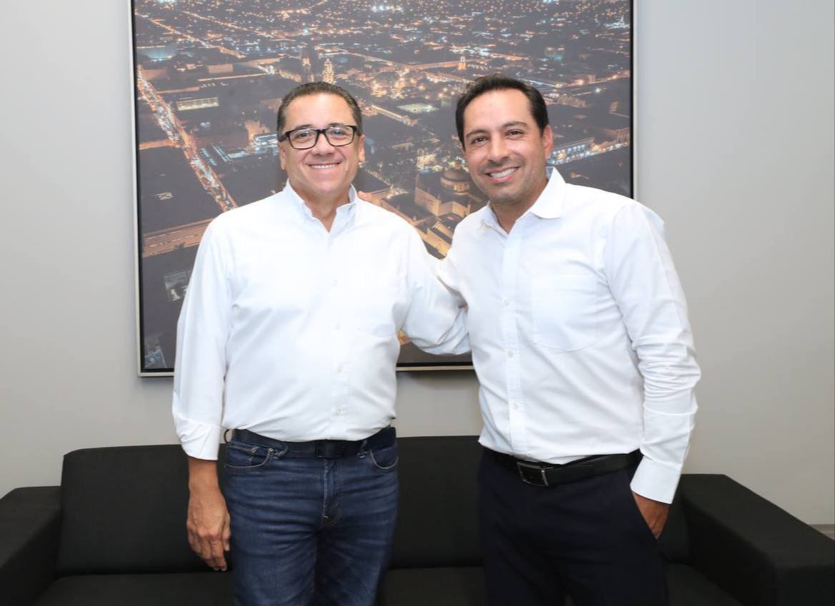 Mauricio Vila (@mauvila) on Twitter photo Me dio mucho gusto reunirme con <a href="/victorlozanop/">VICTOR HUGO LOZANO</a>, Presidente de la Junta de Gobierno y Coordinación Política del <a href="/CongresoYucatan/">Congreso Yucatán</a>, estamos trabajando en equipo para impulsar #Yucatán con cambios que beneficien a todas las familias. Me dio mucho gusto reunirme con <a href="/victorlozanop/">VICTOR HUGO LOZANO</a>, Presidente de la Junta de Gobierno y Coordinación Política del <a href="/CongresoYucatan/">Congreso Yucatán</a>, estamos trabajando en equipo para impulsar #Yucatán con cambios que beneficien a todas las familias.