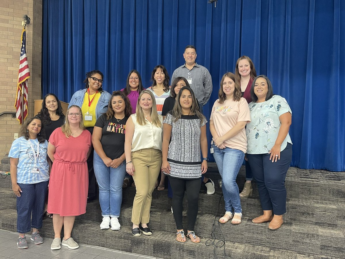 MrsCJimenez's tweet photo. Today we welcomed these amazing educators to our Holmsley family. I’m beyond excited for this school year! @CFISDHolmsley #WhateverItTakes https://t.co/x3y07EAR5X