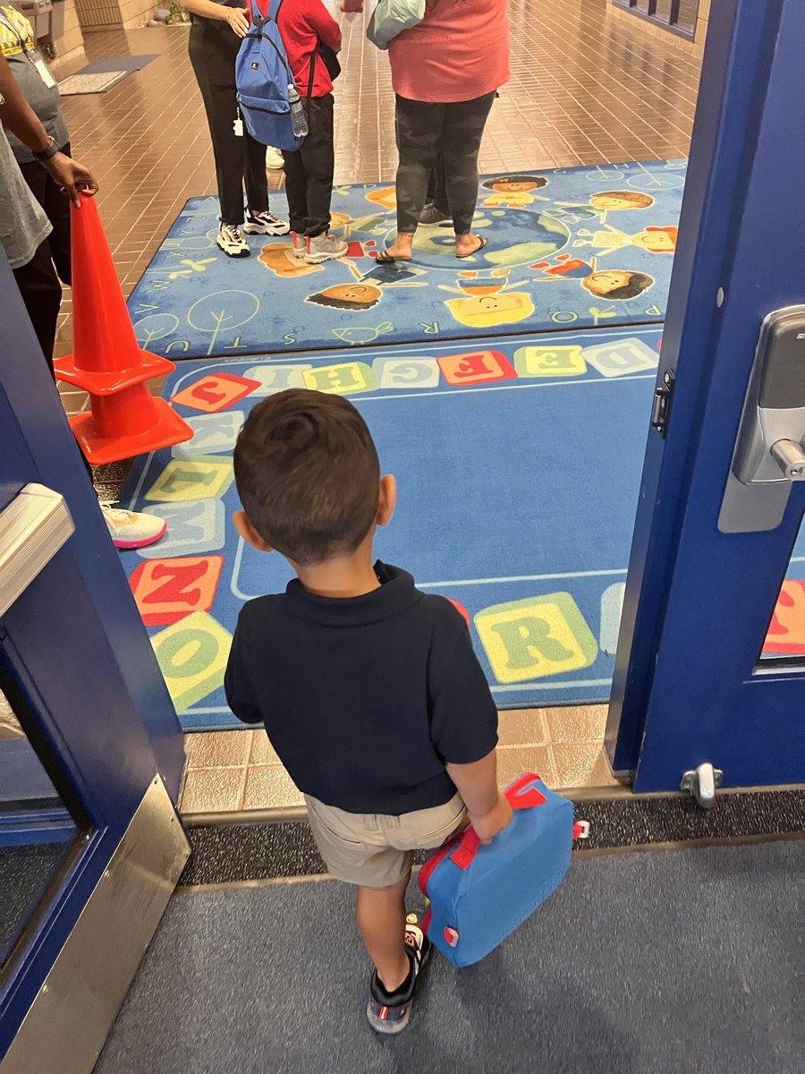 Mrs.S. Rodriguez tweet media