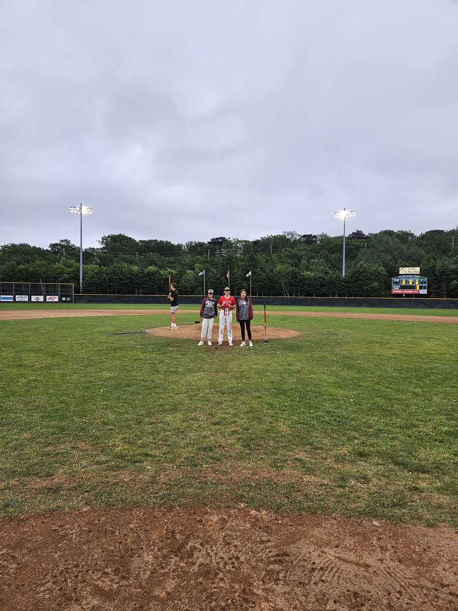 21UWomenInv23's tweet photo. In Game 7️⃣ @BaseballOntario took the lead in the 3rd and never looked back on their way to a 11-6 win over @baseballquebec

Player of the Game 🏆
Lauren Howorth (ON)
Oceane Lambert (QC)

#BCanNats23 https://t.co/aydjCaPAac